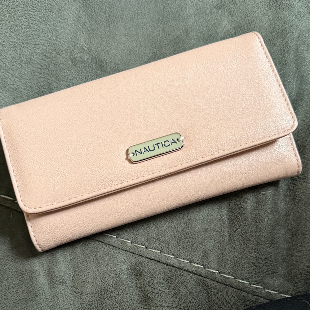 Nautica Soft Pink Women's Wallet